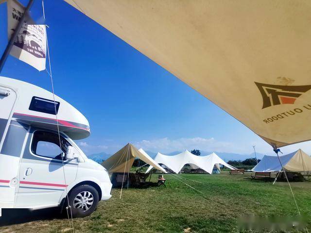 家：房车自驾旅行生活全指南AG真人试玩平台车轮上的(图5)